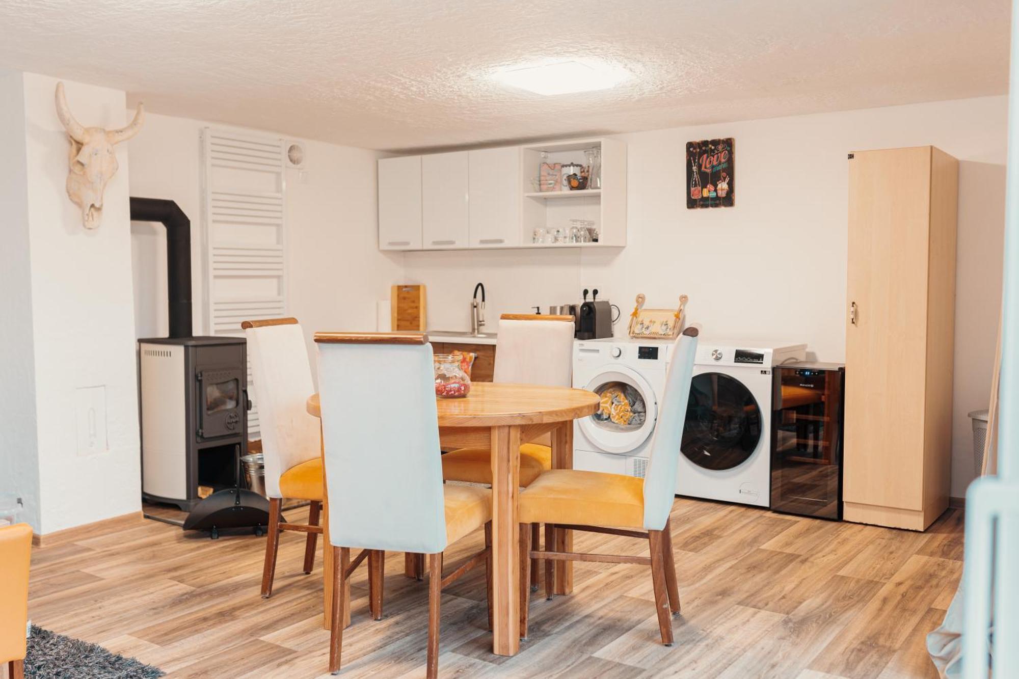 Apartmany Berries Valča Zewnętrze zdjęcie