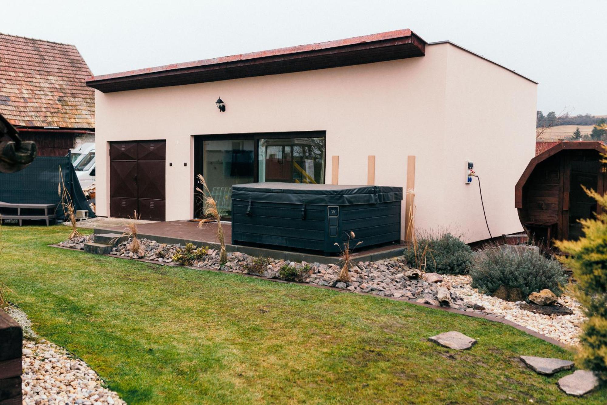 Apartmany Berries Valča Zewnętrze zdjęcie